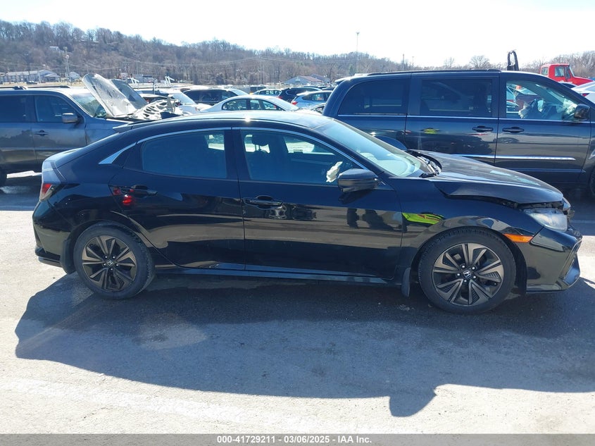 2018 HONDA CIVIC VIN: SHHFK7H53JU231425