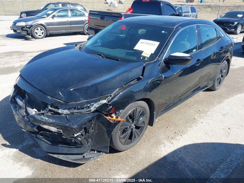2018 HONDA CIVIC VIN: SHHFK7H53JU231425
