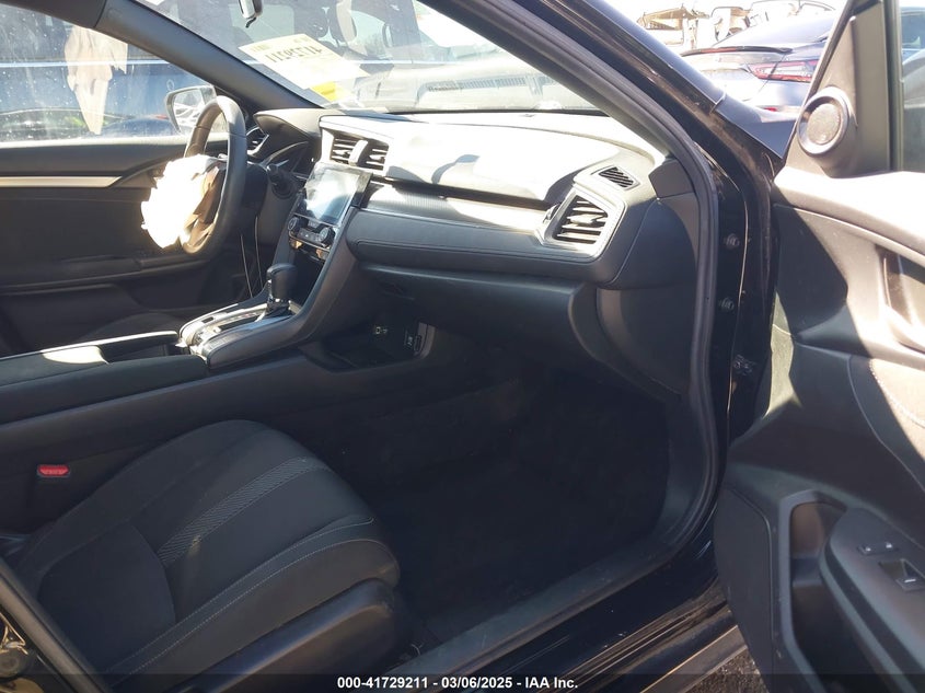 2018 HONDA CIVIC VIN: SHHFK7H53JU231425