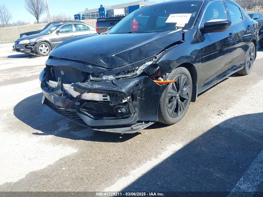2018 HONDA CIVIC VIN: SHHFK7H53JU231425