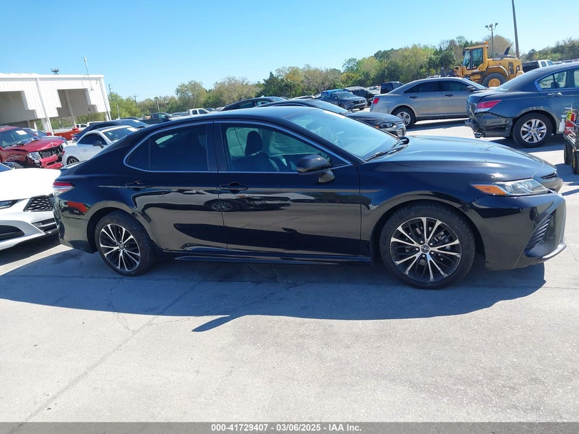 2019 TOYOTA CAMRY SE - 4T1B11HK1KU808348