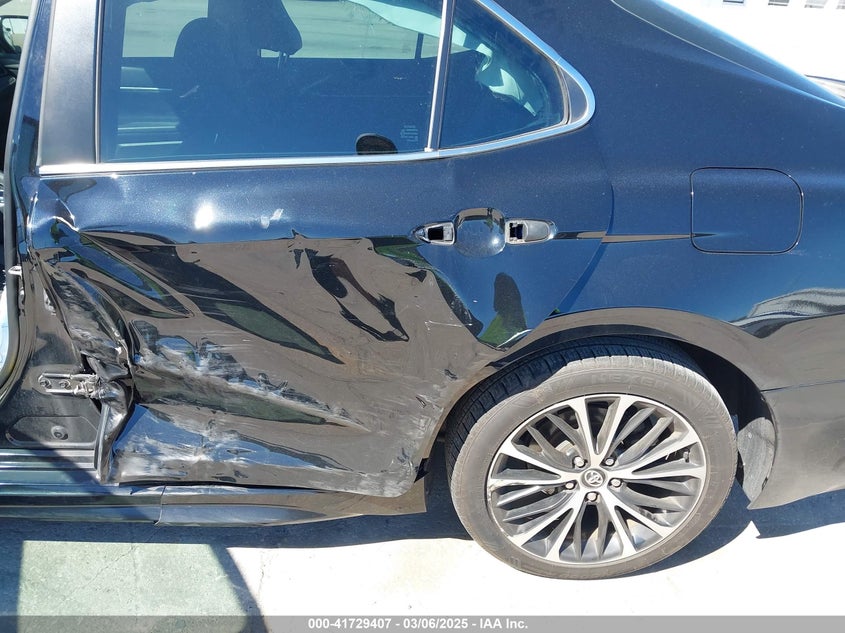 2019 TOYOTA CAMRY SE - 4T1B11HK1KU808348