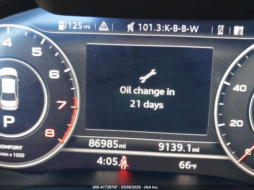 2017 Audi A4 2.0T Premium VIN: WAUENAF4XHN035163 Lot: 41729767