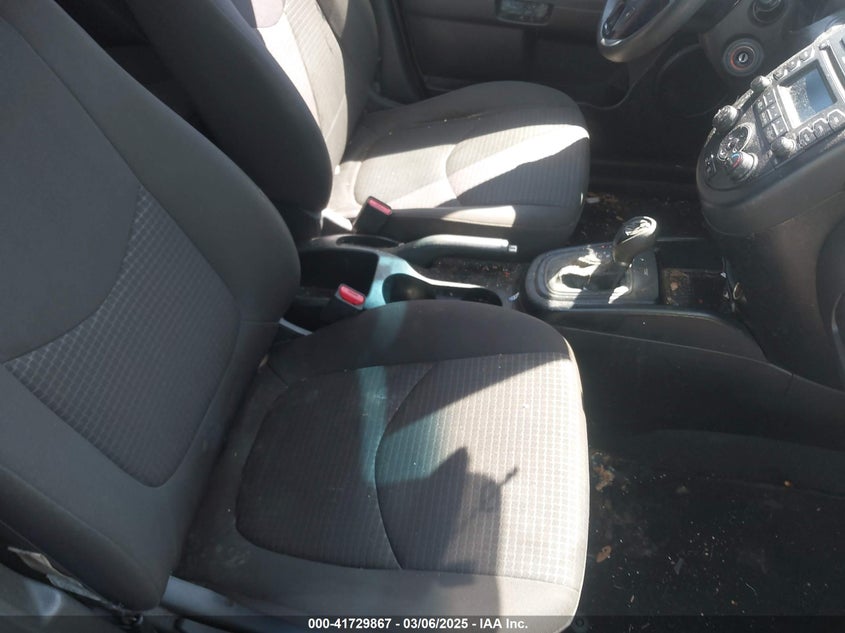 2012 KIA SOUL VIN: KNDJT2A56C7388932