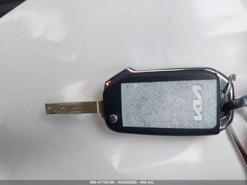 2023 KIA SOUL VIN: KNDJ23AU1P7856197
