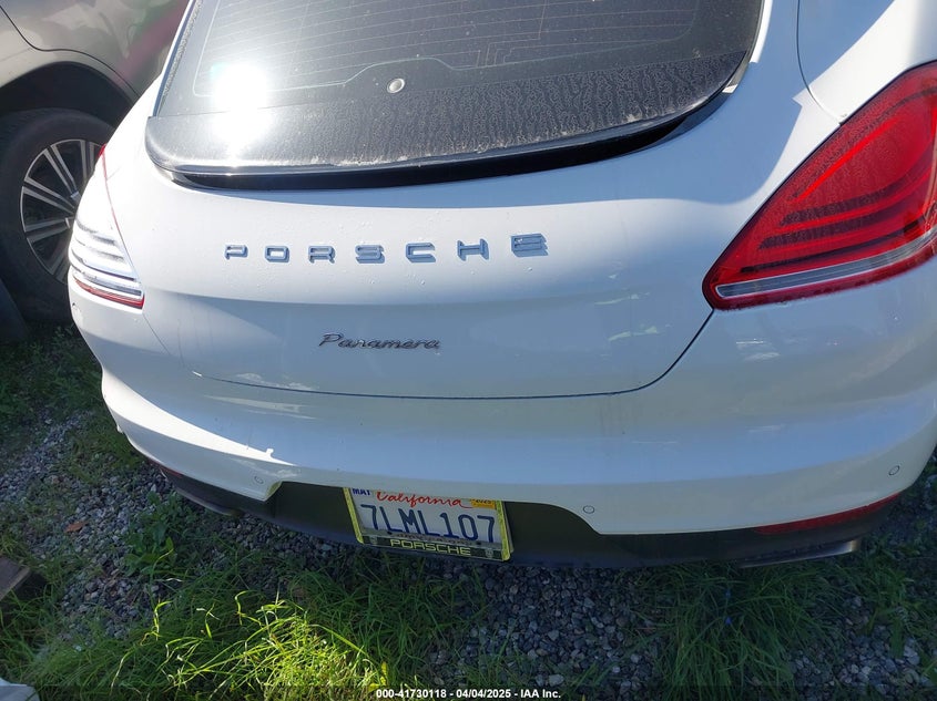 2015 PORSCHE PANAMERA 2/4 - WP0AA2A74FL006688