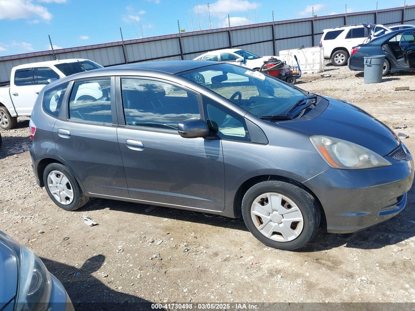 2013 HONDA FIT - JHMGE8H39DC015399
