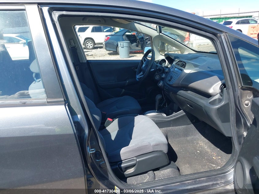 2013 HONDA FIT - JHMGE8H39DC015399