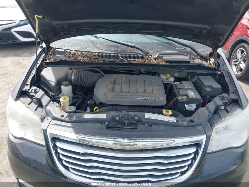 2012 CHRYSLER TOWN & COUNTRY VIN: 2C4RC1CG3CR106871