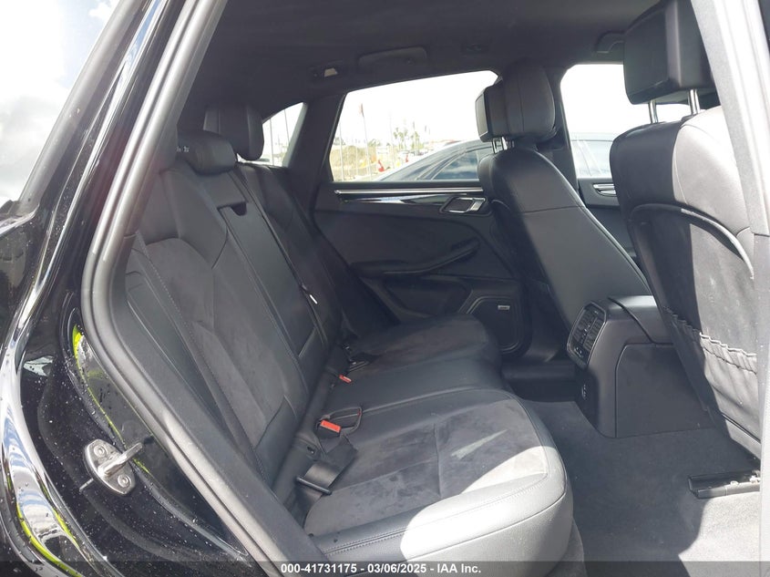 VIN WP1AA2A5XLLB14757 2020 PORSCHE MACAN