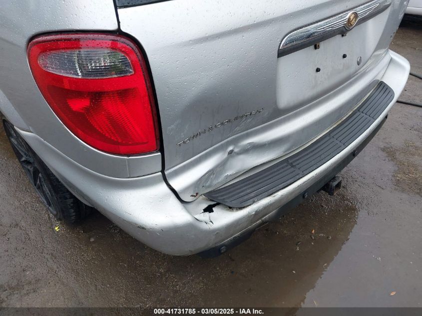 2005 Chrysler Town & Country Touring VIN: 2C4GP54L65R392300 Lot: 41731785