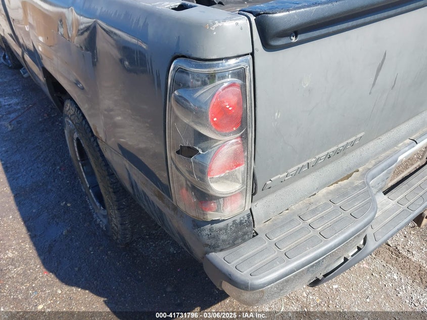 2001 Chevrolet Silverado 1500 Ls VIN: 2GCEK19T111158582 Lot: 41731796