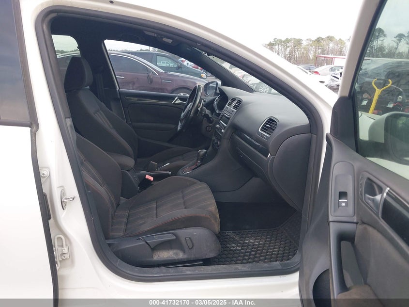 2013 VOLKSWAGEN GTI VIN: WVWHD7AJ1DW093931
