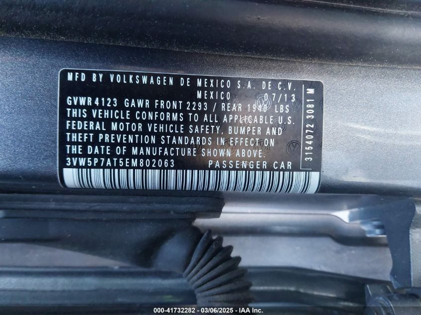 2014 Volkswagen Beetle 2.5L VIN: 3VW5P7AT5EM802063 Lot: 41732282