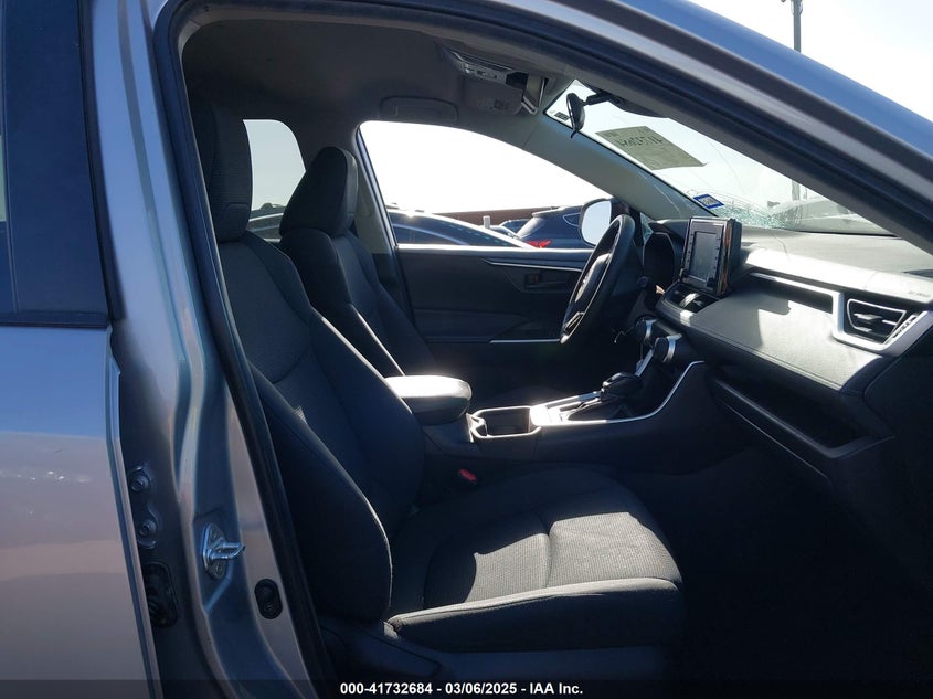2020 TOYOTA RAV4 VIN: 2T3H1RFV3LW088078