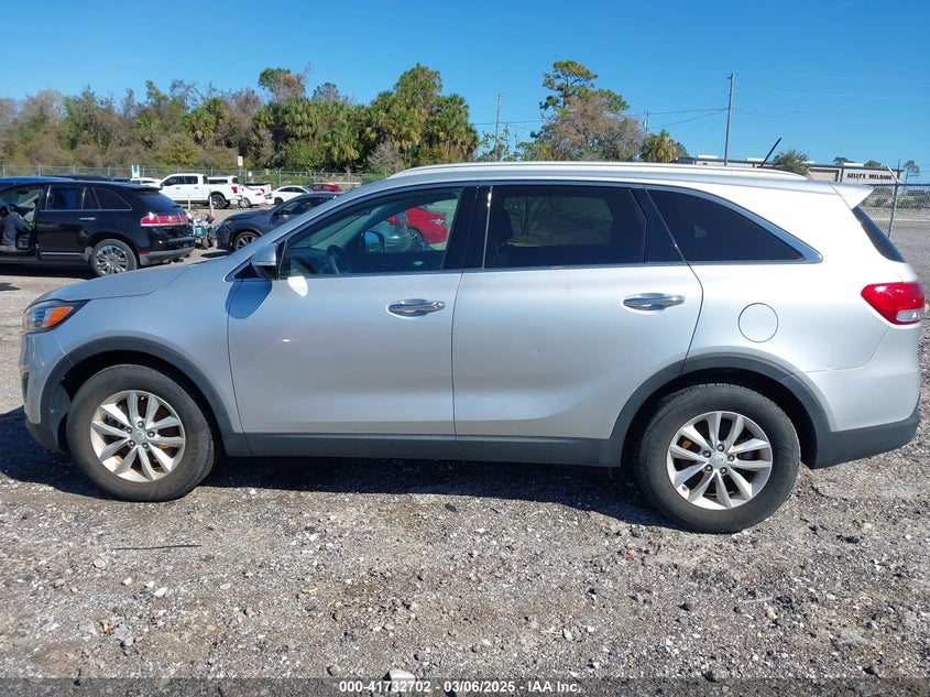 2017 KIA SORENTO VIN: 5XYPG4A39HG221676