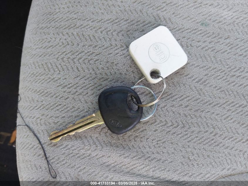 2008 Kia Optima Lx VIN: KNAGE123X85241993 Lot: 41733194