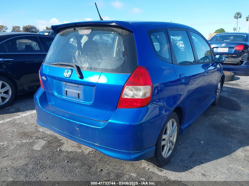 2008 HONDA FIT VIN: JHMGD38628S036963