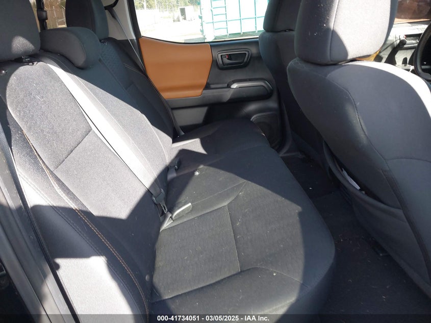 2017 TOYOTA TACOMA SR5 V6 - 5TFAZ5CN3HX040199