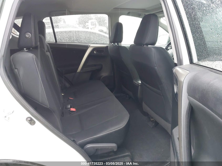 2015 TOYOTA RAV4 XLE - 2T3WFREVXFW202009