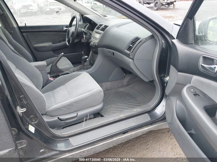 2006 HONDA ACCORD VIN: 1HGCM56446A028106