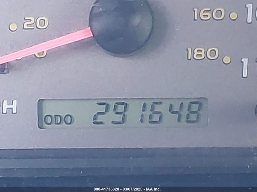 2004 Toyota Sequoia Sr5 V8 VIN: 5TDZT34AX4S209820 Lot: 41735820