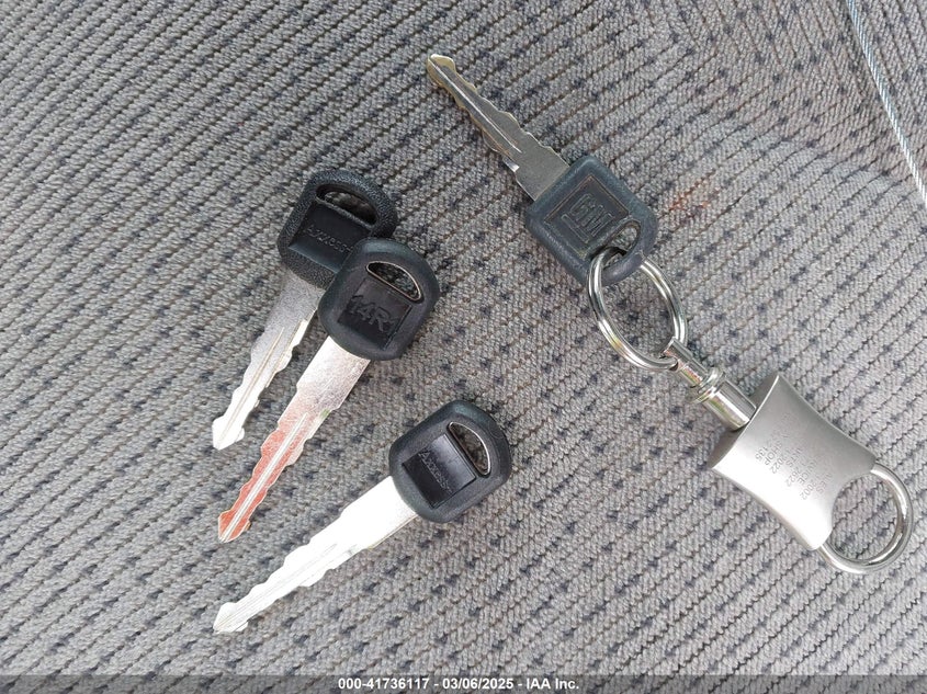 1999 GMC Yukon Sle VIN: 1GKEK13R0XJ803237 Lot: 41736117