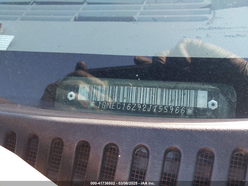 2002 Chevrolet Suburban 1500 Ls VIN: 1GNEC16Z92J155966 Lot: 41736502