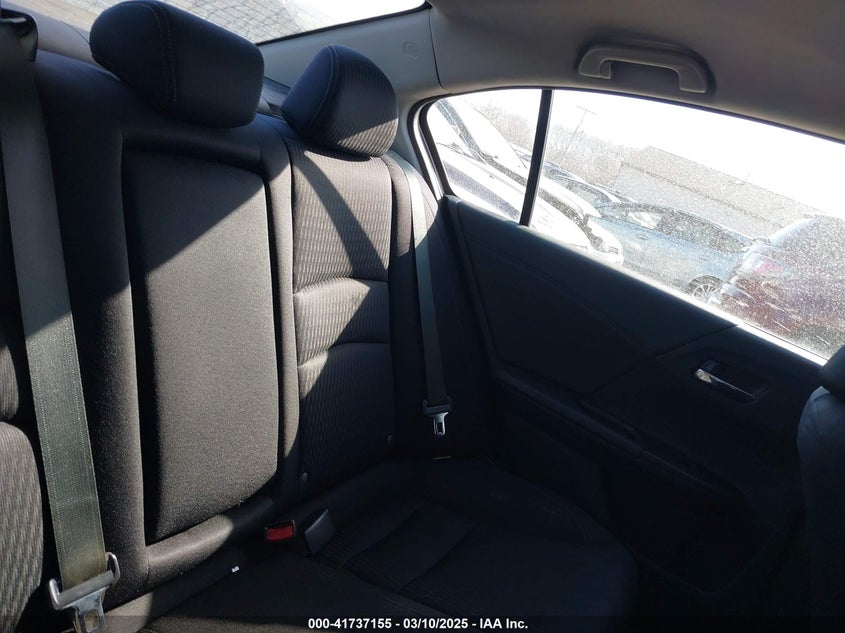 2015 HONDA ACCORD VIN: 1HGCR2F56FA235685