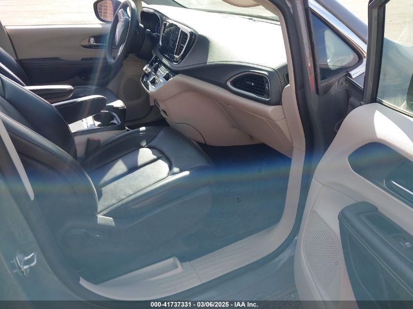 2023 Chrysler Pacifica Hybrid Touring L VIN: 2C4RC1L78PR554299 Lot: 41737331