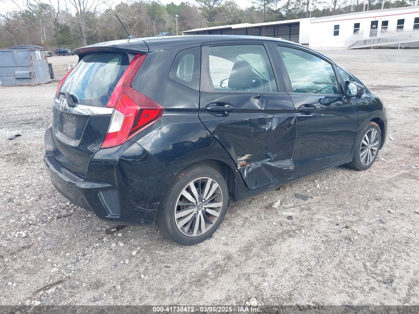 2015 HONDA FIT VIN: 3HGGK5H82FM746120
