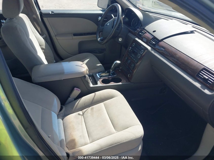 2008 FORD TAURUS VIN: 1FAHP27W38G109131
