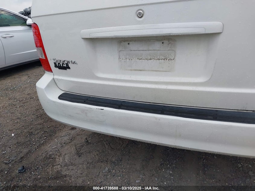 2005 Kia Sedona Ex/Lx VIN: KNDUP132956679092 Lot: 41739588