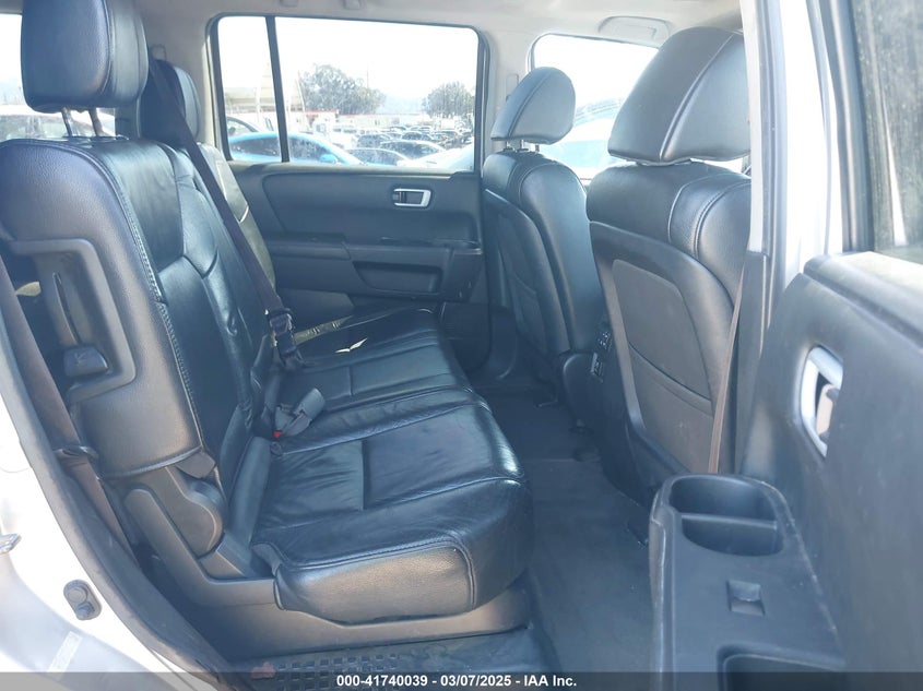 2012 HONDA PILOT VIN: 5FNYF3H50CB001271