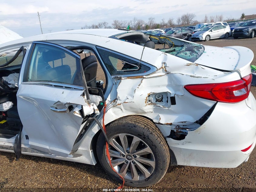 2015 HYUNDAI SONATA VIN: 5NPE34AF0FH154954