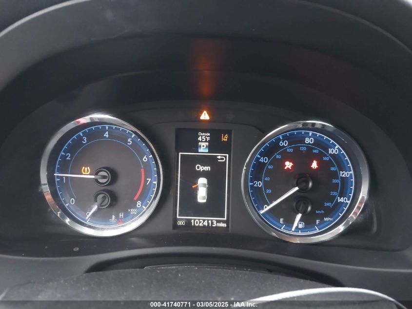 2017 Toyota Corolla Se VIN: 5YFBURHE8HP624714 Lot: 41740771