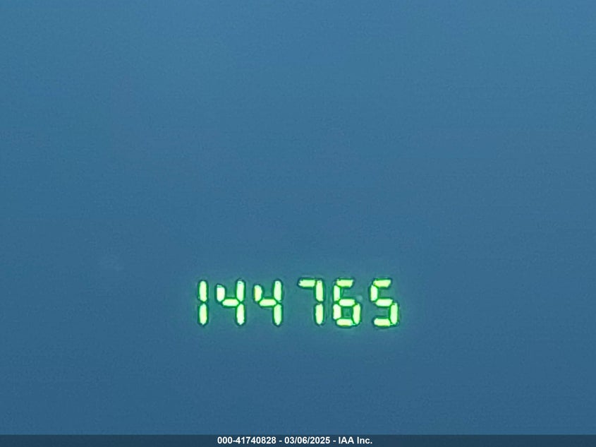 2005 Ford Mustang V6 Deluxe/V6 Premium VIN: 1ZVFT80NX55165461 Lot: 41740828