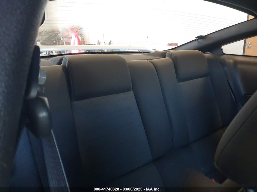 2005 Ford Mustang V6 Deluxe/V6 Premium VIN: 1ZVFT80NX55165461 Lot: 41740828