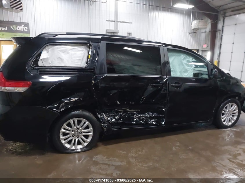 2011 TOYOTA SIENNA VIN: 5TDYK3DC3BS141051