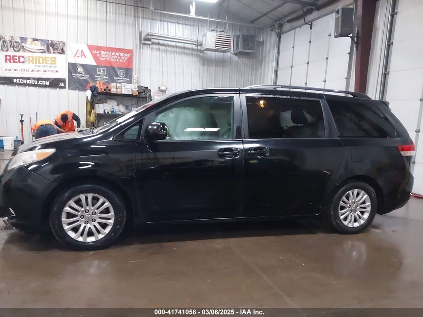 2011 TOYOTA SIENNA VIN: 5TDYK3DC3BS141051