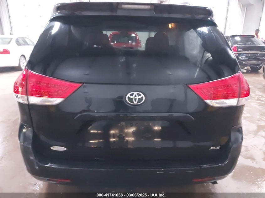 2011 TOYOTA SIENNA VIN: 5TDYK3DC3BS141051
