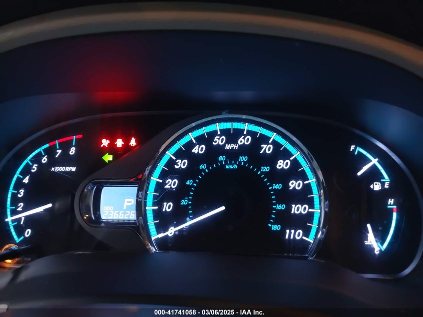 2011 TOYOTA SIENNA VIN: 5TDYK3DC3BS141051