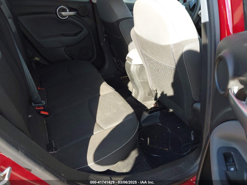 2016 FIAT 500X EASY - ZFBCFYBT0GP330927