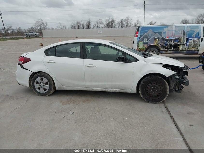 2018 KIA FORTE LX - 3KPFK4A70JE195260