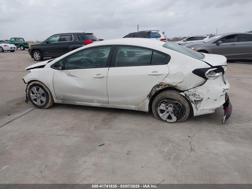 2018 KIA FORTE LX - 3KPFK4A70JE195260