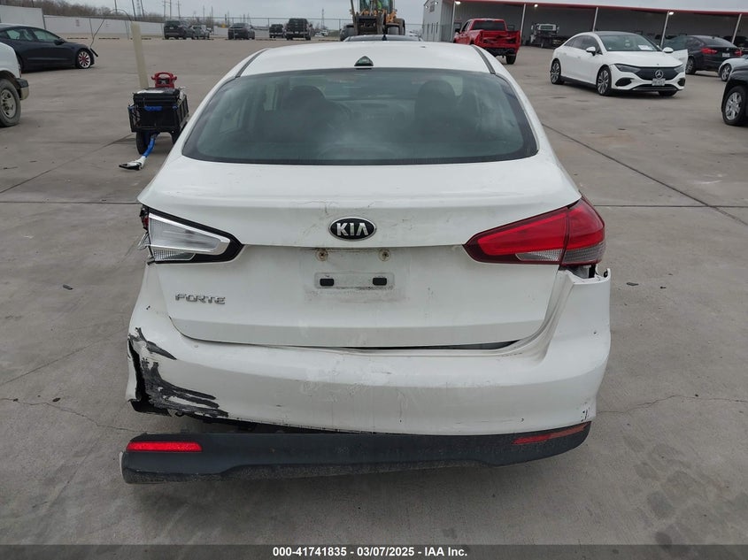 2018 KIA FORTE LX - 3KPFK4A70JE195260