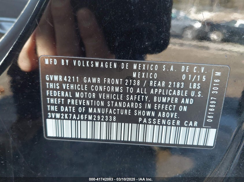 2015 VOLKSWAGEN JETTA 2.0L S - 3VW2K7AJ6FM292338