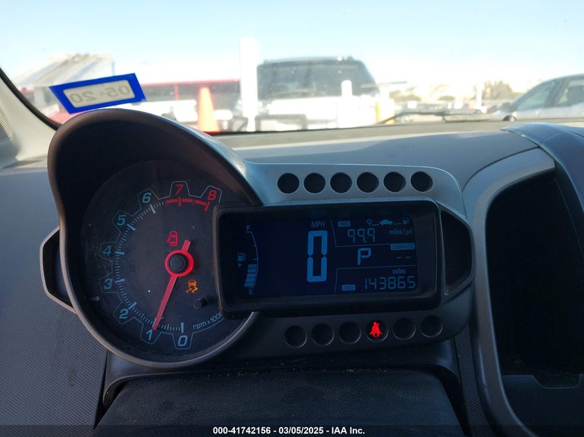 2015 CHEVROLET SONIC VIN: 1G1JE5SB7F4101368