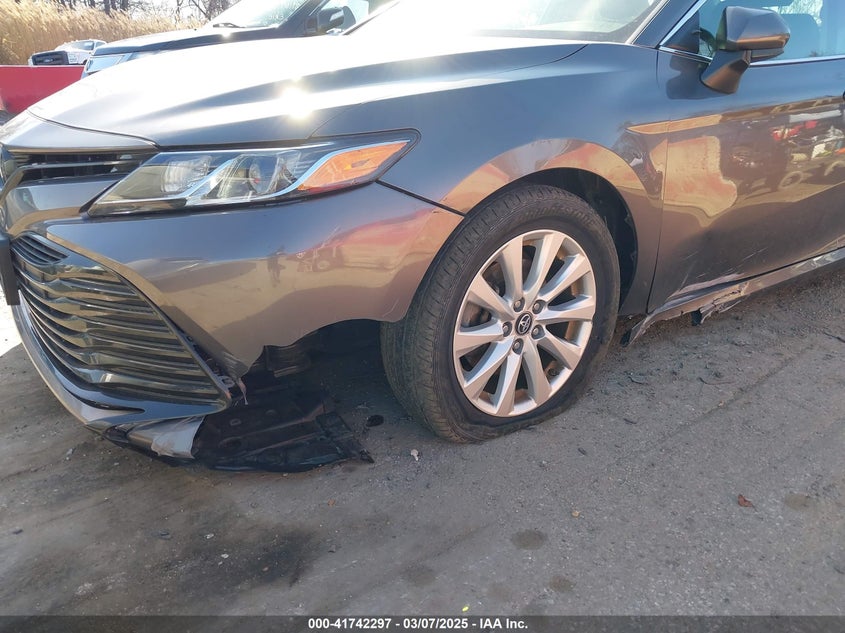 2019 Toyota Camry Le VIN: 4T1B11HK1KU259007 Lot: 41742297