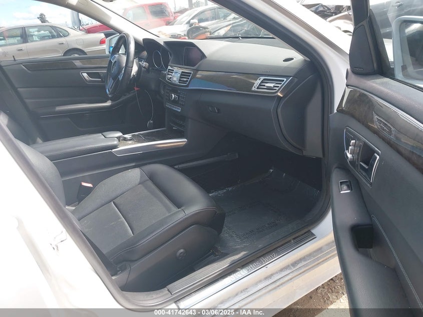 2014 MERCEDES-BENZ E 350 - WDDHF5KBXEA905771